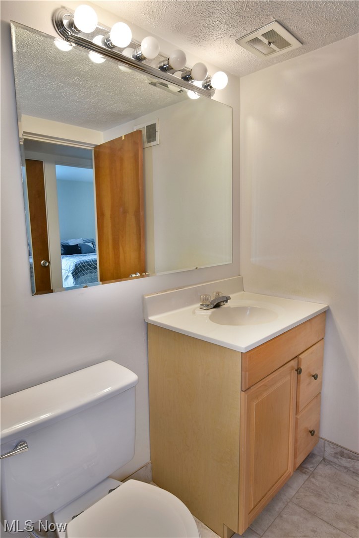 2520 North River Road Northeast, Unit B20 Warren, OH 44483 - Photo 29 of 32