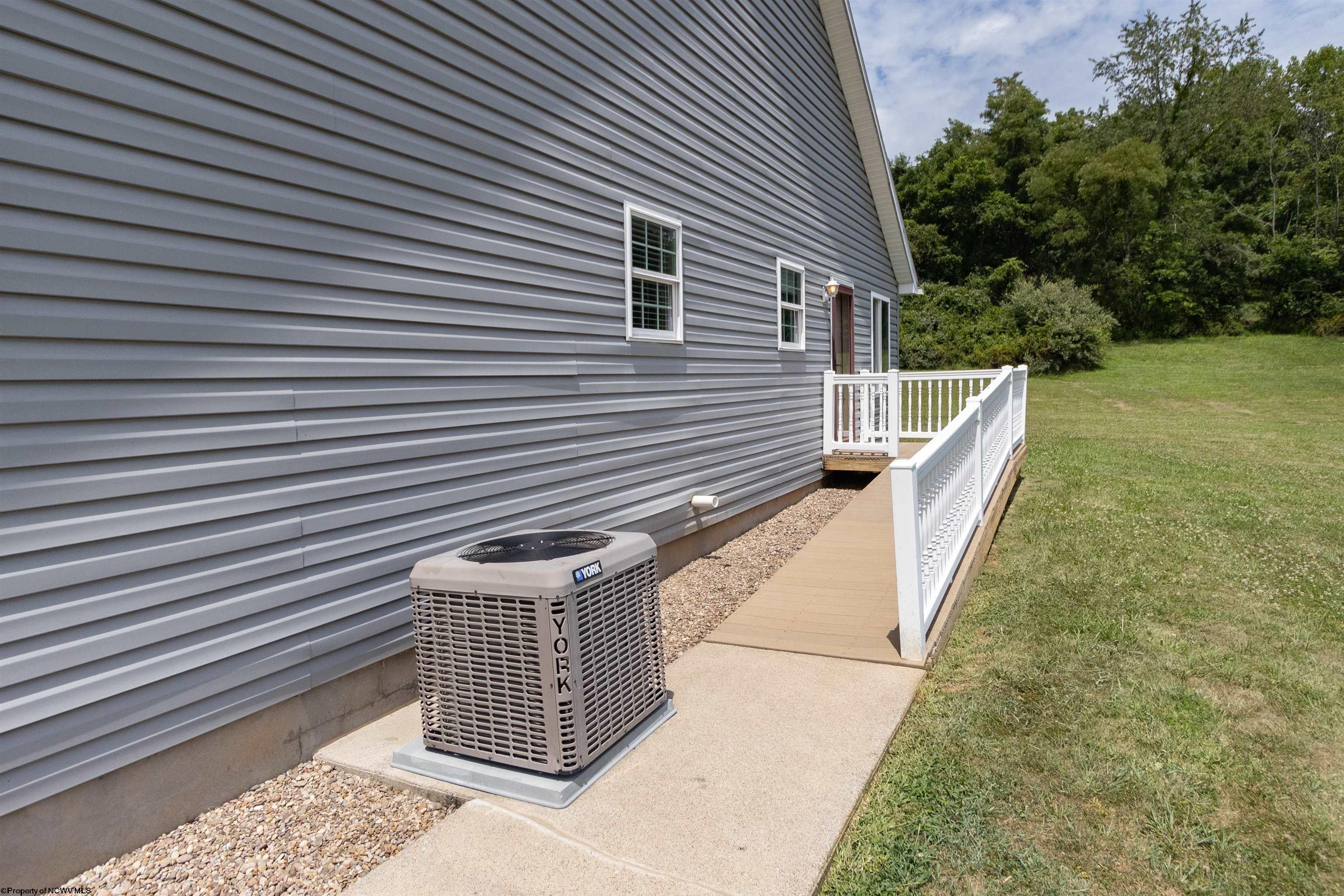 112 Mountain View Road Bridgeport, WV 26330 - Photo 38 of 43 Gallery Image 38