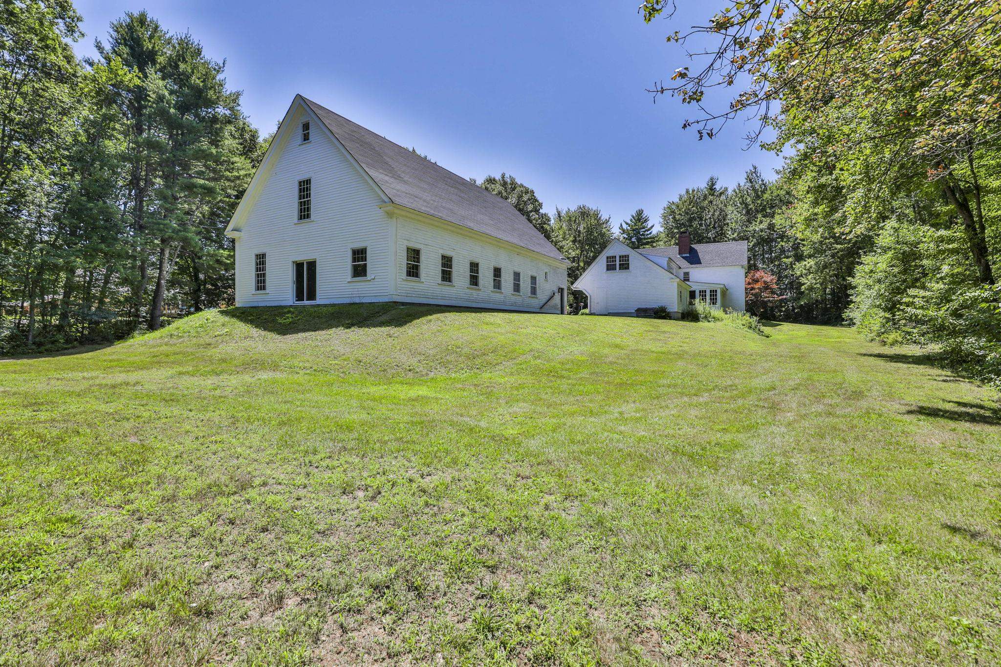 57 Knox Road Bow, NH 03304 - Photo 10 of 46 Gallery Image 10