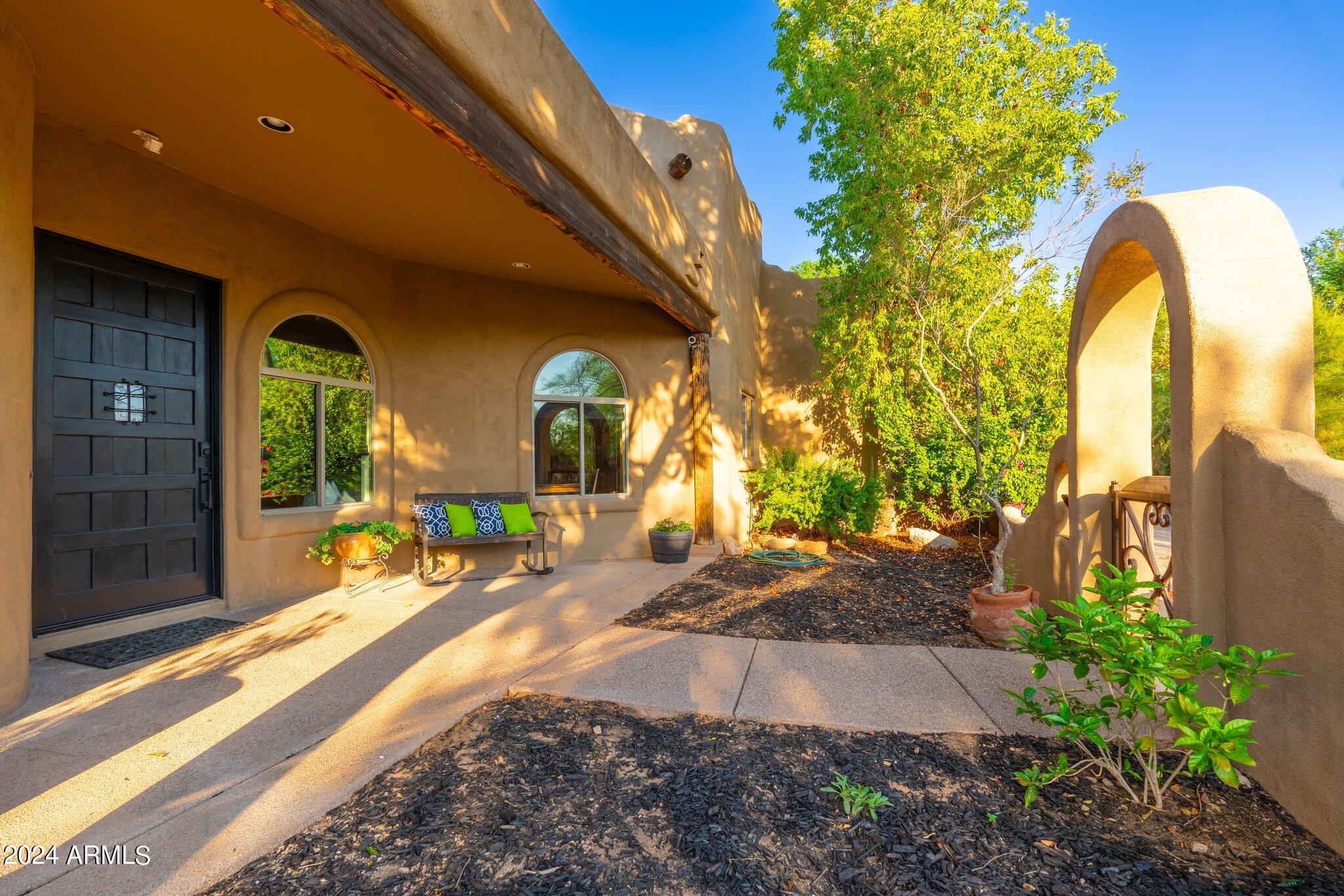 218 W Ridgecrest Rd - 05