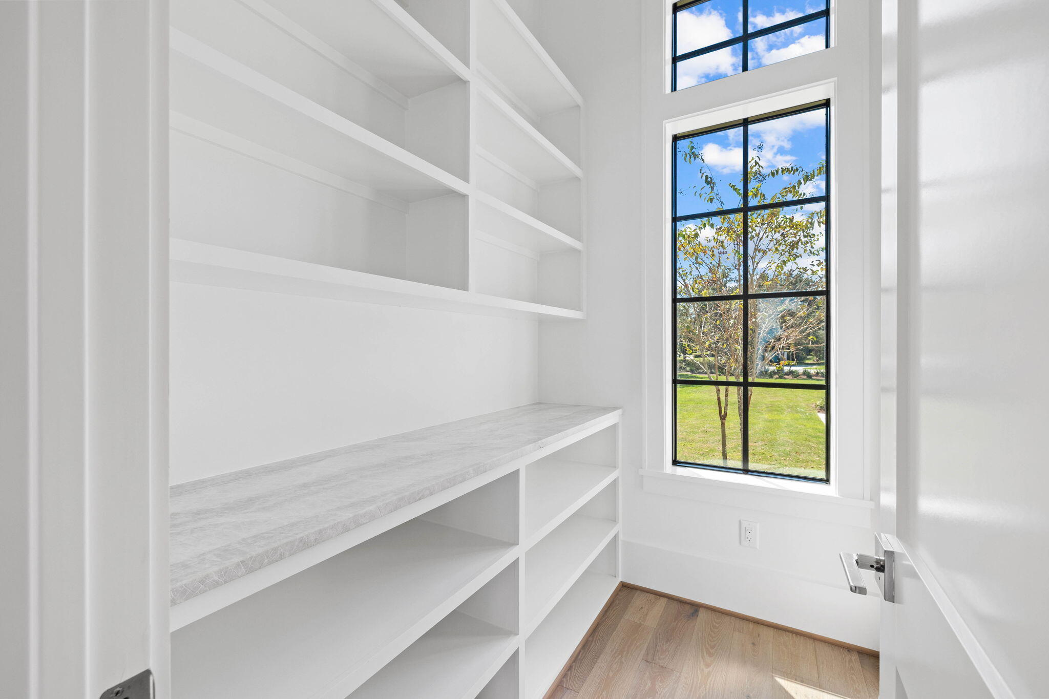 480 Captains Circle Destin, FL 32541 - Photo 20 of 63 a view of an empty room with a window