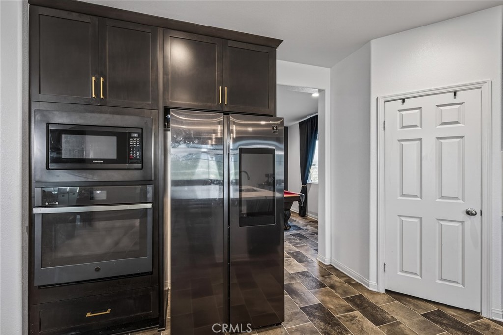 1512 Yucca Court Calimesa, CA 92320 - Photo 11 of 32