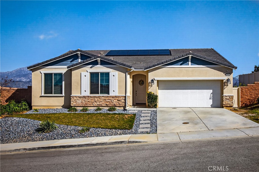 1512 Yucca Court Calimesa, CA 92320 - Photo 4 of 32