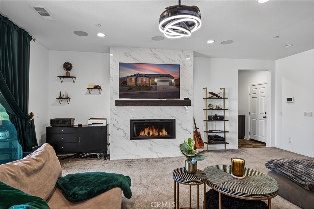 1512 Yucca Court Calimesa, CA 92320 - Photo 6 of 32