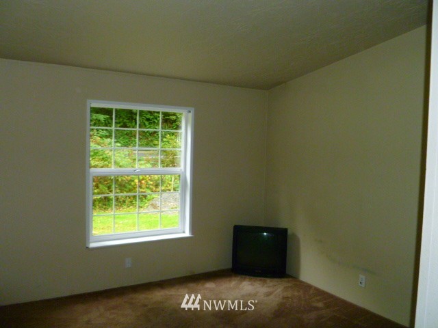 6448 F F & S Grade Road Sedro-Woolley, WA 98284 - Photo 10 of 18 Gallery Image 10