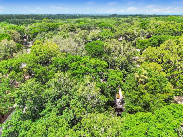 $1,199,000 | 1917 Lakeside Drive South, Fernandina Beach, FL 32034