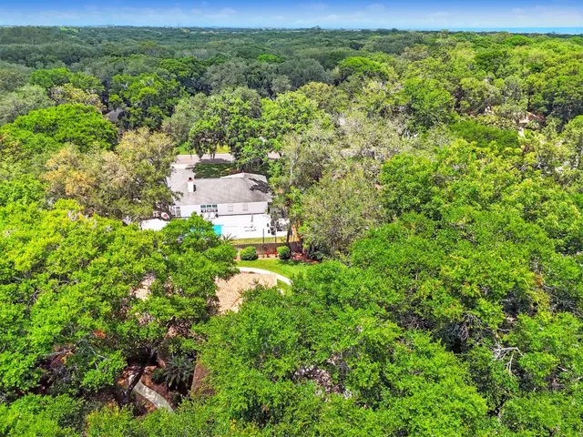 $1,199,000 | 1917 Lakeside Drive South, Fernandina Beach, FL 32034