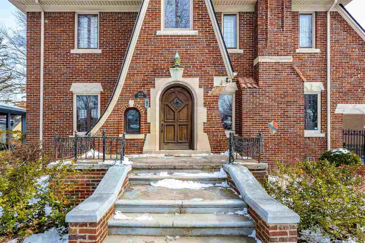 1428 Yorkshire Road Grosse Pointe Park, MI 48230 - Photo 5 of 45