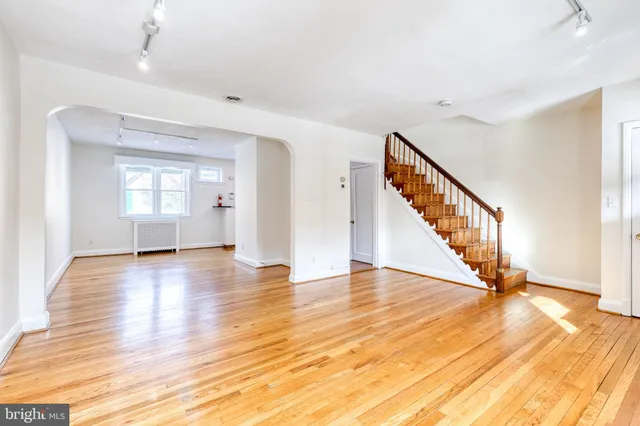 $2,600 | 3918 Beech Avenue, Baltimore, MD 21211