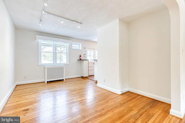 $2,600 | 3918 Beech Avenue, Baltimore, MD 21211