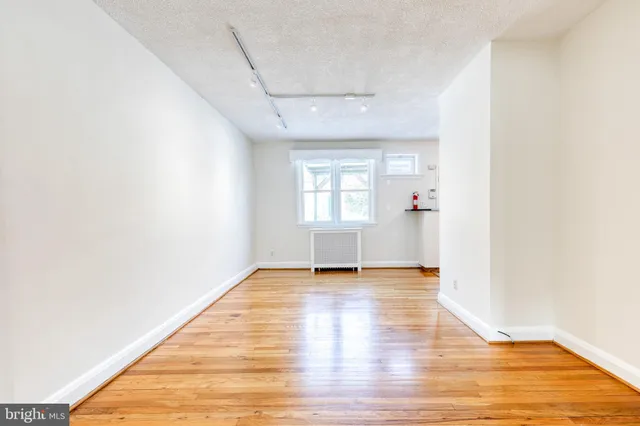 $2,600 | 3918 Beech Avenue, Baltimore, MD 21211