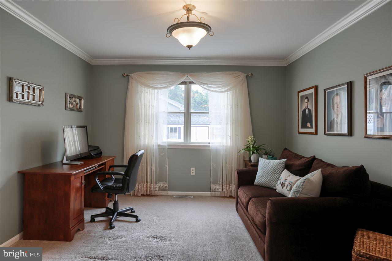 1769 Mountain View Road Middletown, PA 17057 - Photo 4 of 25 Gallery Image 4
