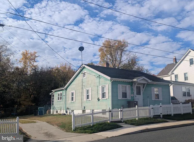 $384,000 | 834 Otsego Street, Havre de Grace, MD 21078