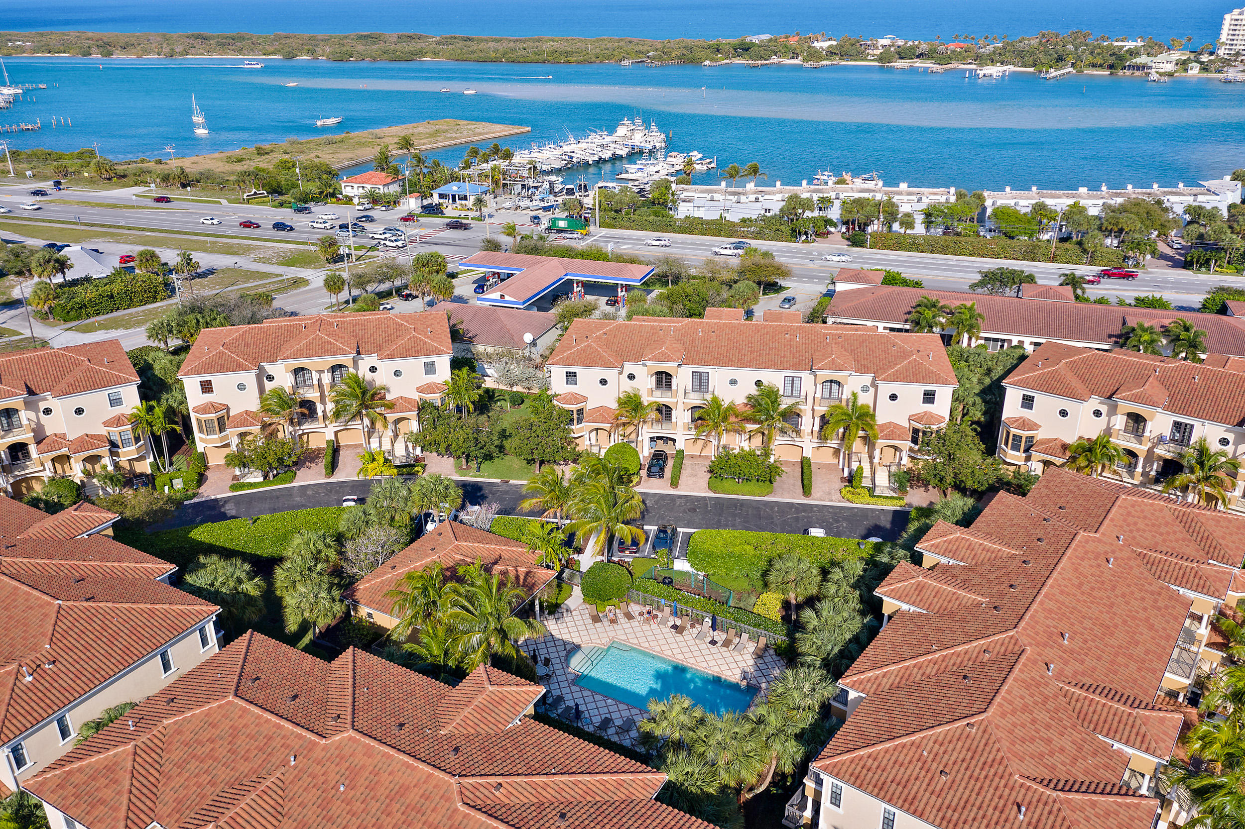 301 Del Sol Circle Tequesta, FL 33469 - Photo 29 of 39 Casa Del Sol
