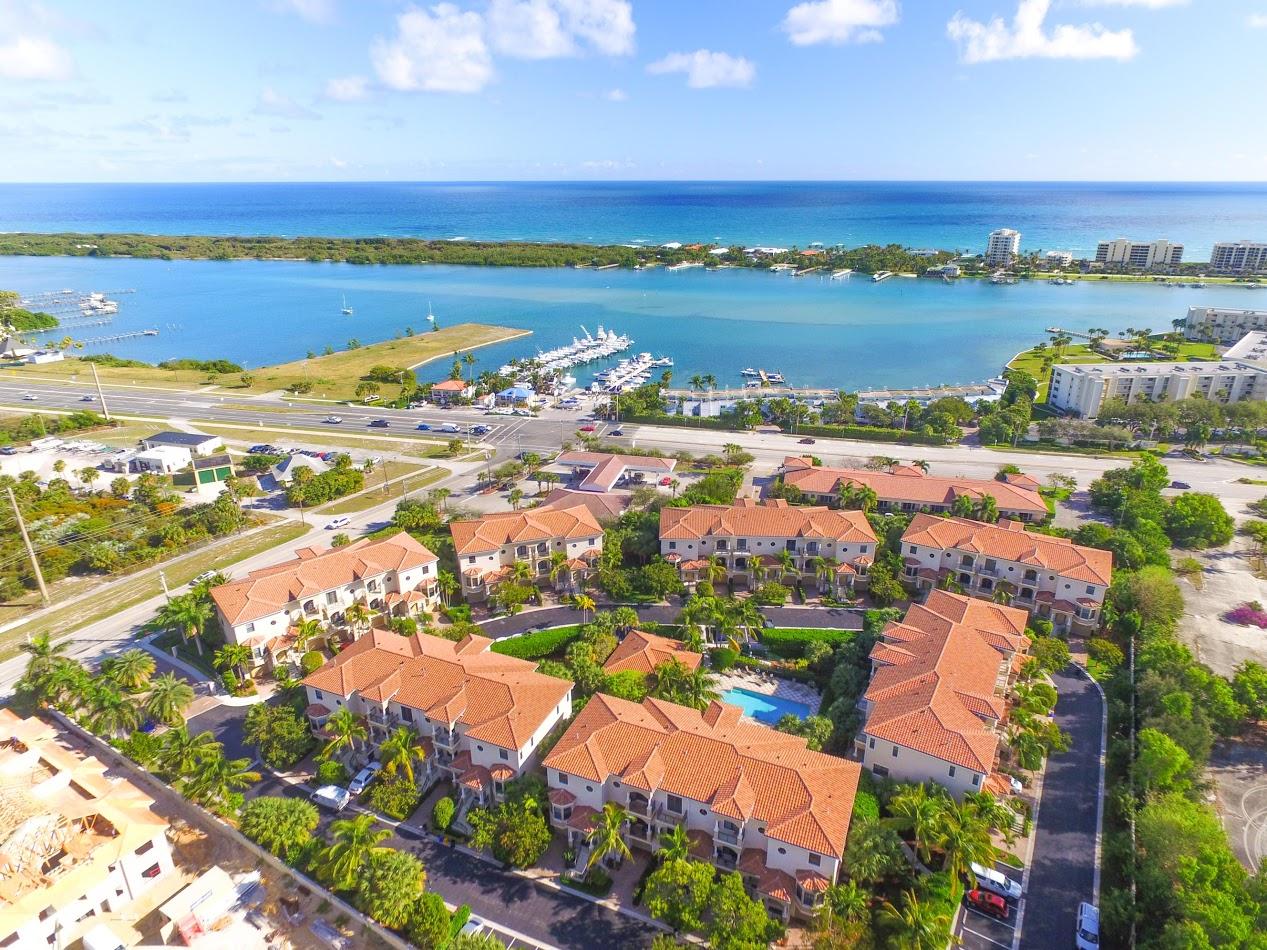 301 Del Sol Circle Tequesta, FL 33469 - Photo 38 of 39 Amazing Location