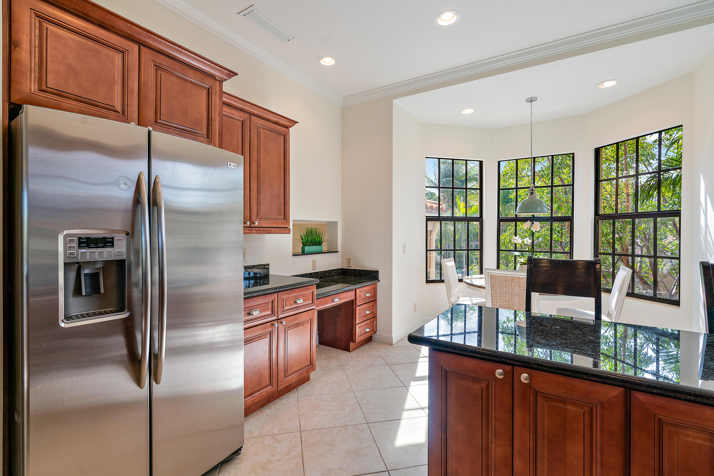 301 Del Sol Circle Tequesta, FL 33469 - Photo 8 of 39 Kitchen