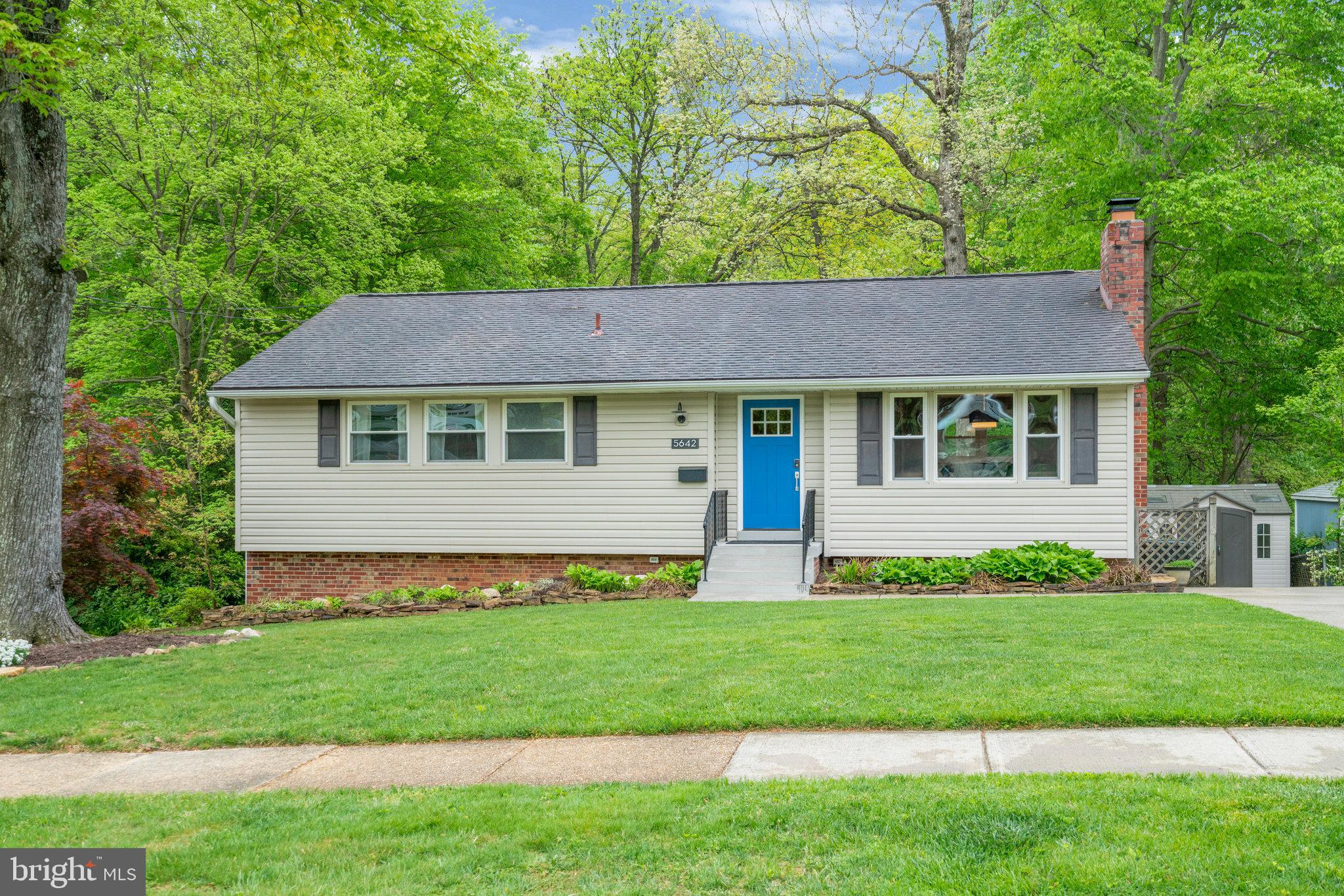 5642 Inverchapel Road Springfield, VA 22151 - Photo 3 of 74