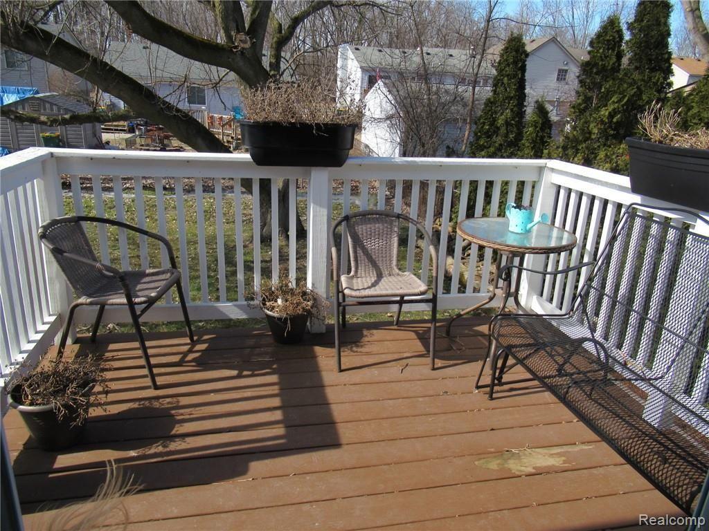 32042 Covington Road Rockwood, MI 48173 - Photo 21 of 22 -3671360889344661518_IMG_0018.JPG