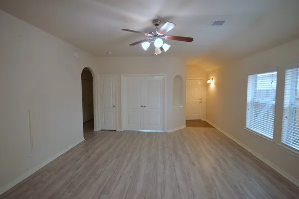 $1,800 | 11115 Barker Park Court, Cypress, TX 77433