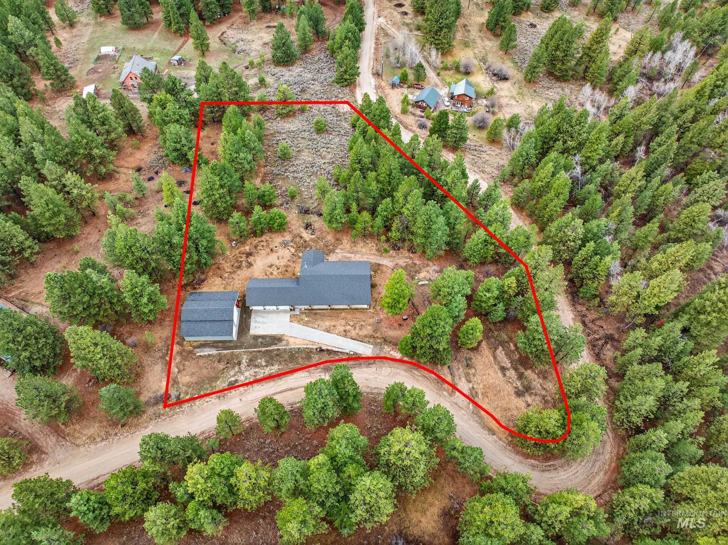 10191 Timberrim Drive Cascade, ID 83611 - Photo 39 of 44 Aerial view of property and surrounding area with property boundaries highlighted