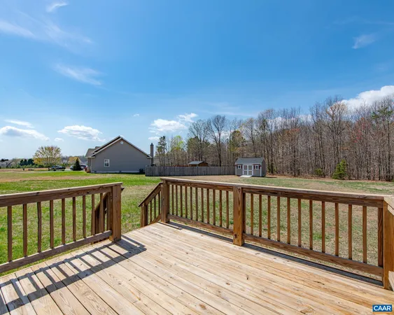 $384,900 | 186 Rosewood Drive, Scottsville, VA 24590