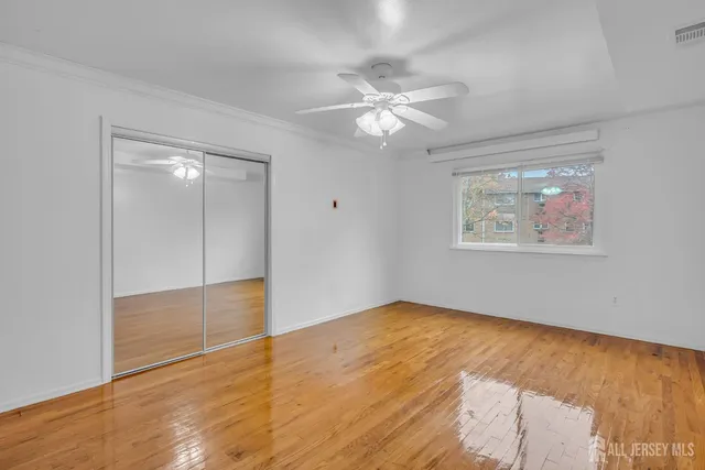 $269,900 | 14 College Drive, Edison, NJ 08817