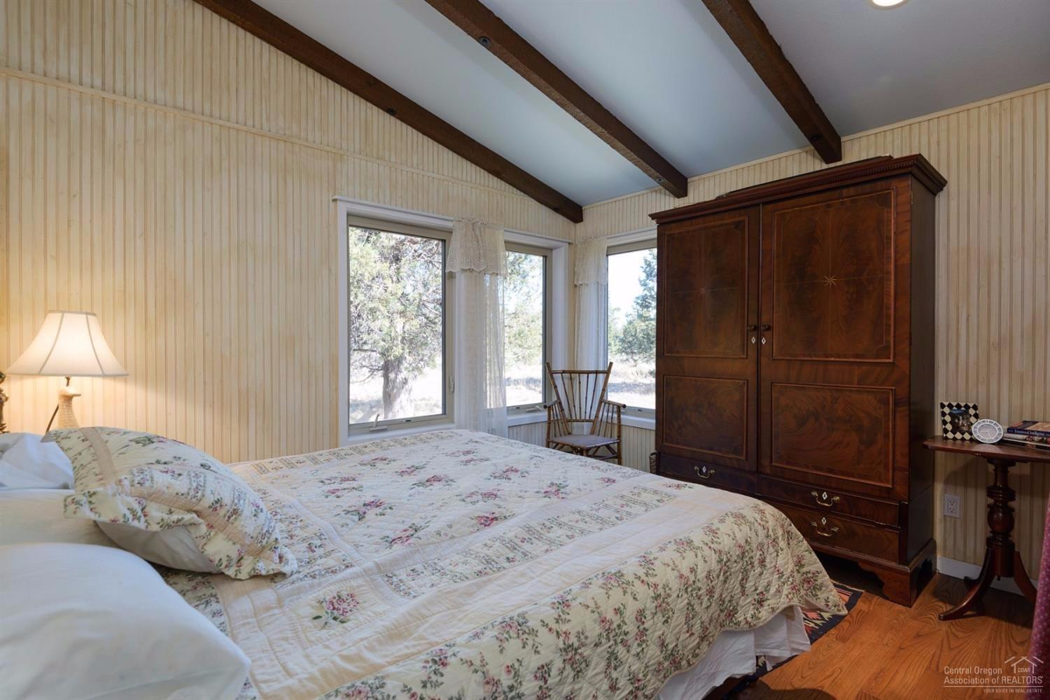 64845 Allen Road Bend, OR 97703 - Photo 16 of 23 Gallery Image 16