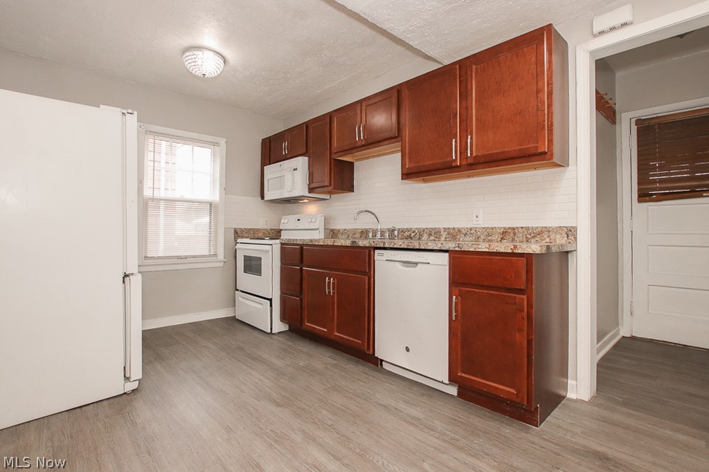 17705 Winslow Road Cleveland, OH 44120 - Photo 8 of 32 Gallery Image 8
