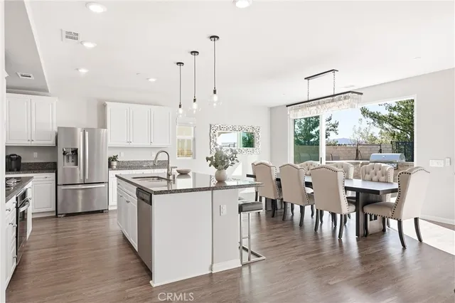 $1,179,000 | 19532 Martellus Drive, Saugus, CA 91350