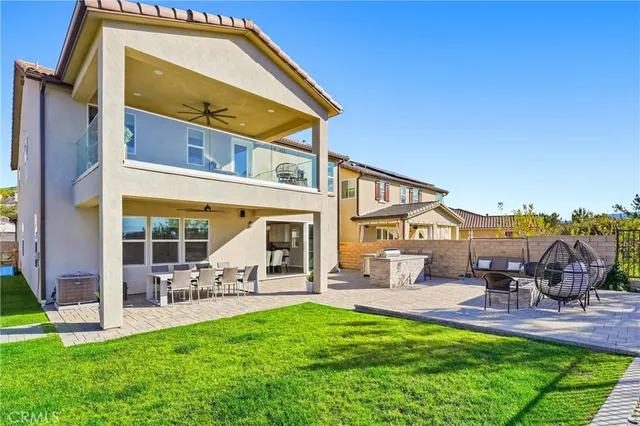 $1,179,000 | 19532 Martellus Drive, Saugus, CA 91350