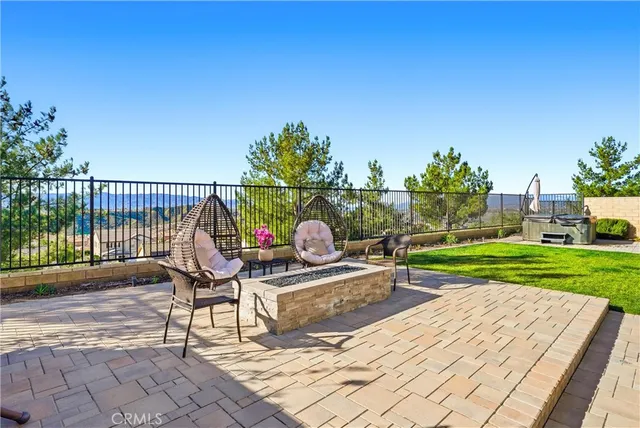 $1,179,000 | 19532 Martellus Drive, Saugus, CA 91350