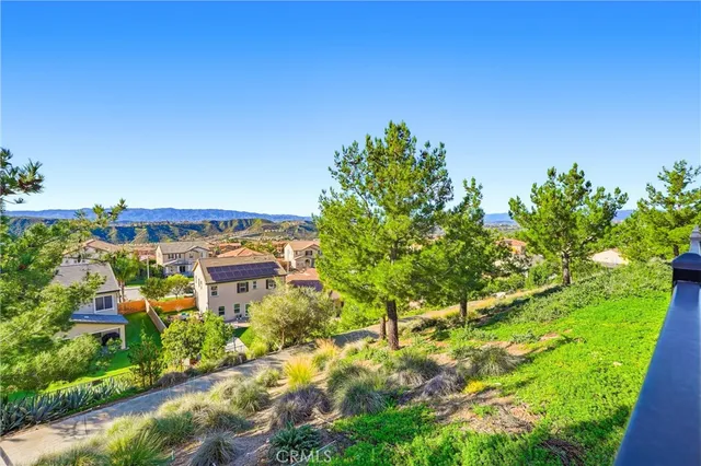 $1,179,000 | 19532 Martellus Drive, Saugus, CA 91350