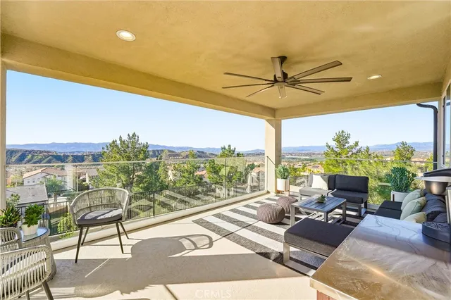 $1,179,000 | 19532 Martellus Drive, Saugus, CA 91350