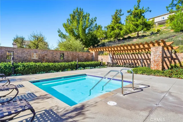 $1,179,000 | 19532 Martellus Drive, Saugus, CA 91350