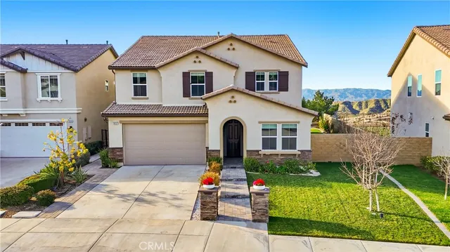 $1,179,000 | 19532 Martellus Drive, Saugus, CA 91350