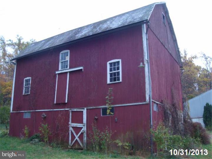 20 Walker Road Macungie, PA 18062 - Photo 4 of 8 Gallery Image 4