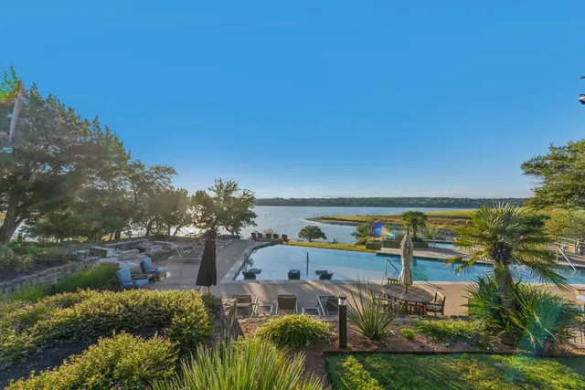 $469,000 | 1101 Ivean Pearson Road, Unit E203, Lago Vista, TX 78645