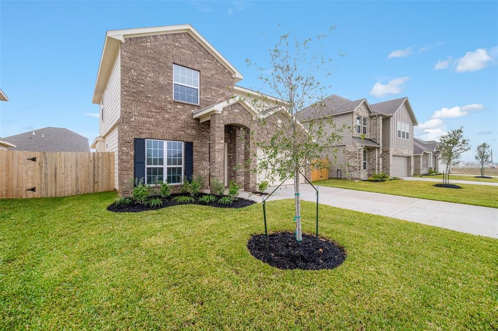 770 Dewberry Road La Marque, TX 77568 - Photo 2 of 23