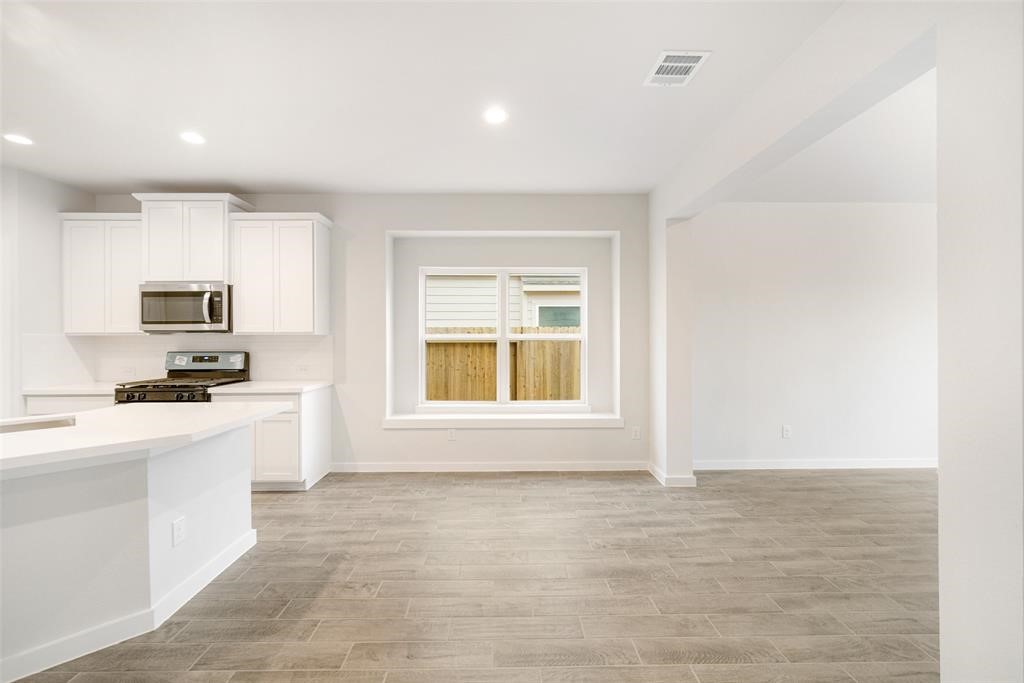 770 Dewberry Road La Marque, TX 77568 - Photo 8 of 23