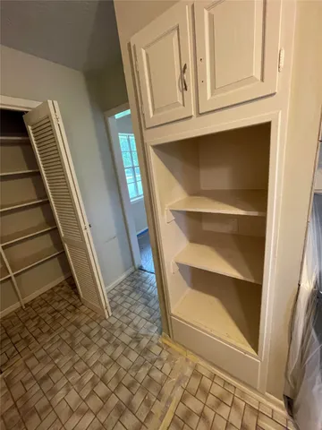 $2,000 | 10306 Twin Hills Court, Houston, TX 77031