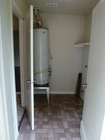 $2,000 | 10306 Twin Hills Court, Houston, TX 77031