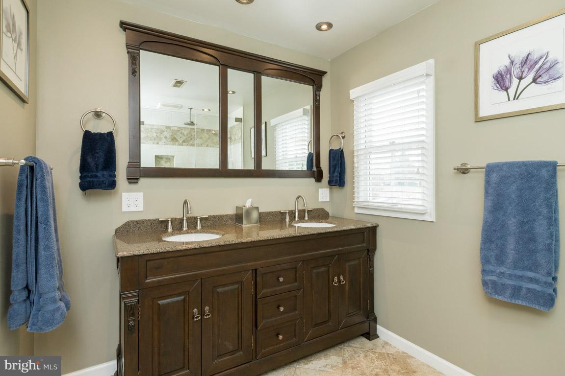 393 Ronsdale Road Sykesville, MD 21784 - Photo 14 of 30 Double-vanity in MBA