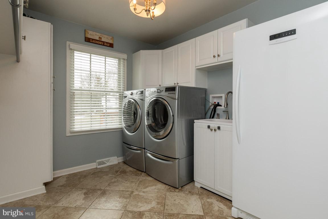 393 Ronsdale Road Sykesville, MD 21784 - Photo 19 of 30 Bedroom 4 currently set up for laundry use