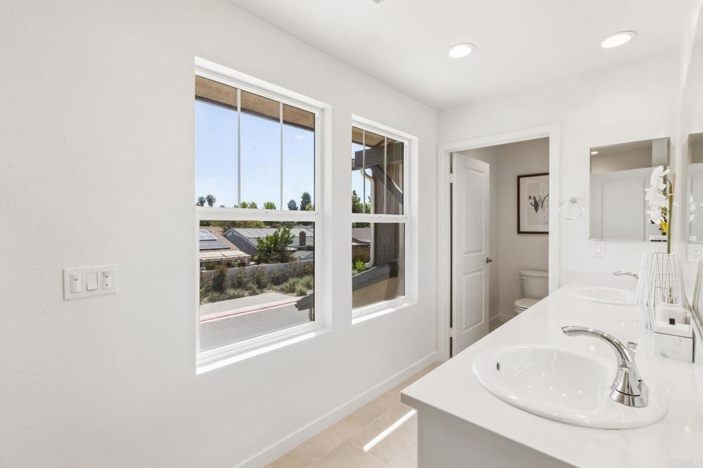 701 Kingbird Loop Oceanside, CA 92058 - Photo 20 of 34