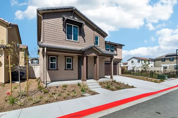 $999,990 | 701 Kingbird Loop, Oceanside, CA 92058