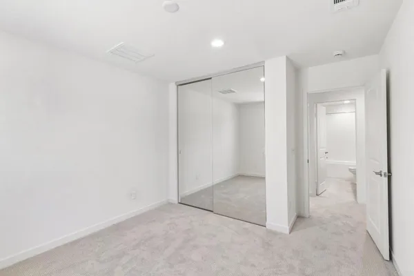 $999,990 | 701 Kingbird Loop, Oceanside, CA 92058