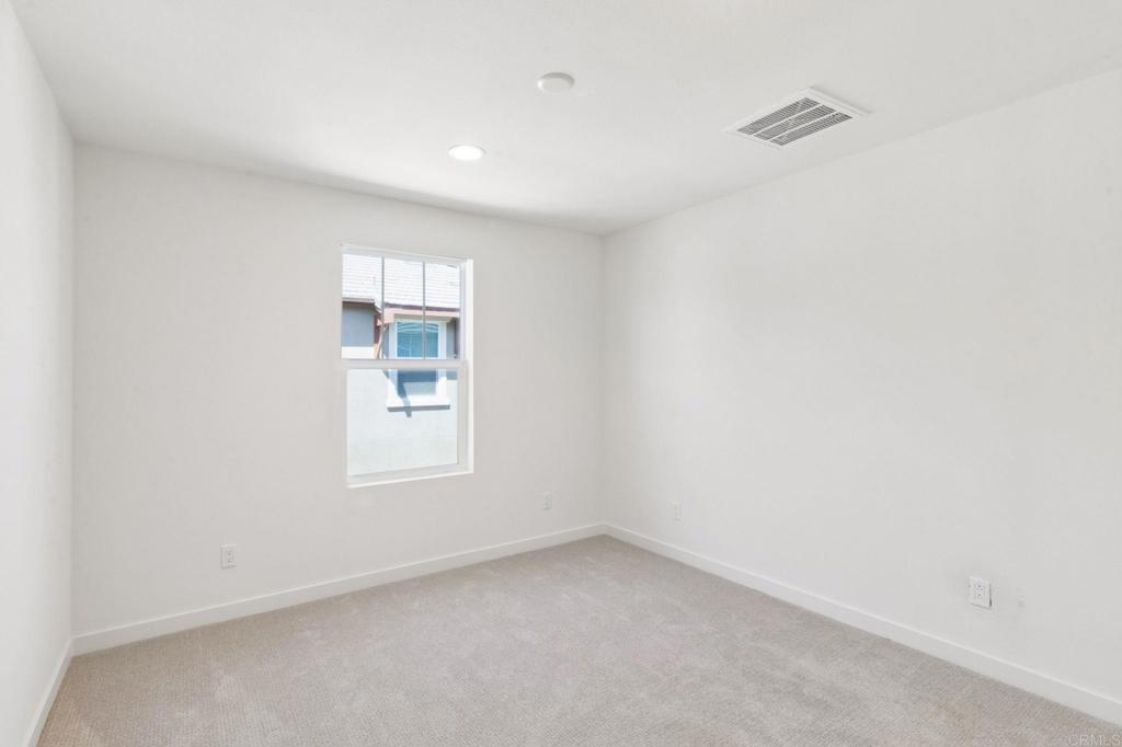 701 Kingbird Loop Oceanside, CA 92058 - Photo 31 of 34