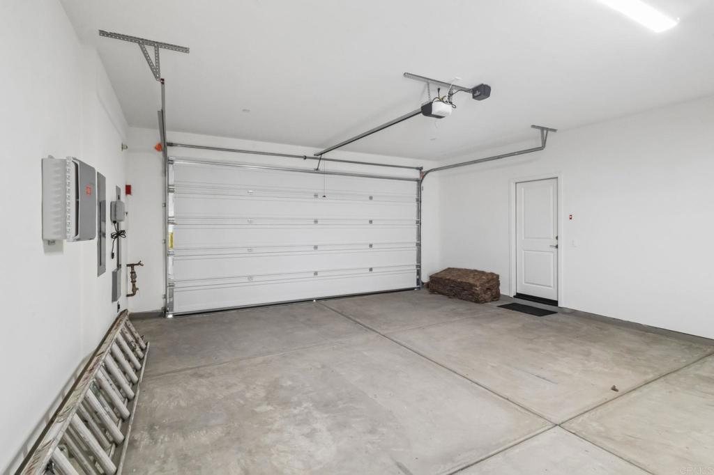 701 Kingbird Loop Oceanside, CA 92058 - Photo 33 of 34