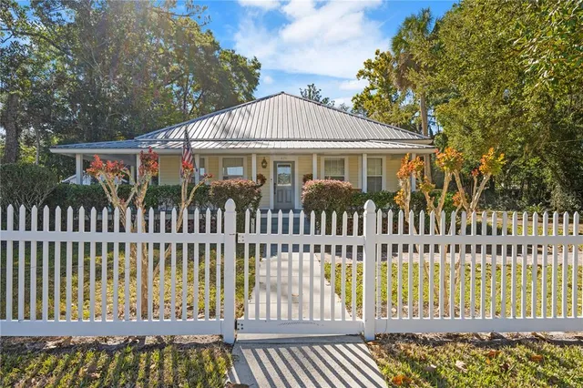 $365,000 | 429 Southeast 1st Avenue, Williston, FL 32696