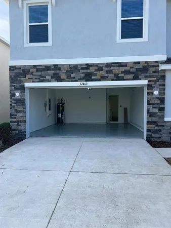 $2,875 | 32460 Weathered Oak Drive, Wesley Chapel, FL 33543